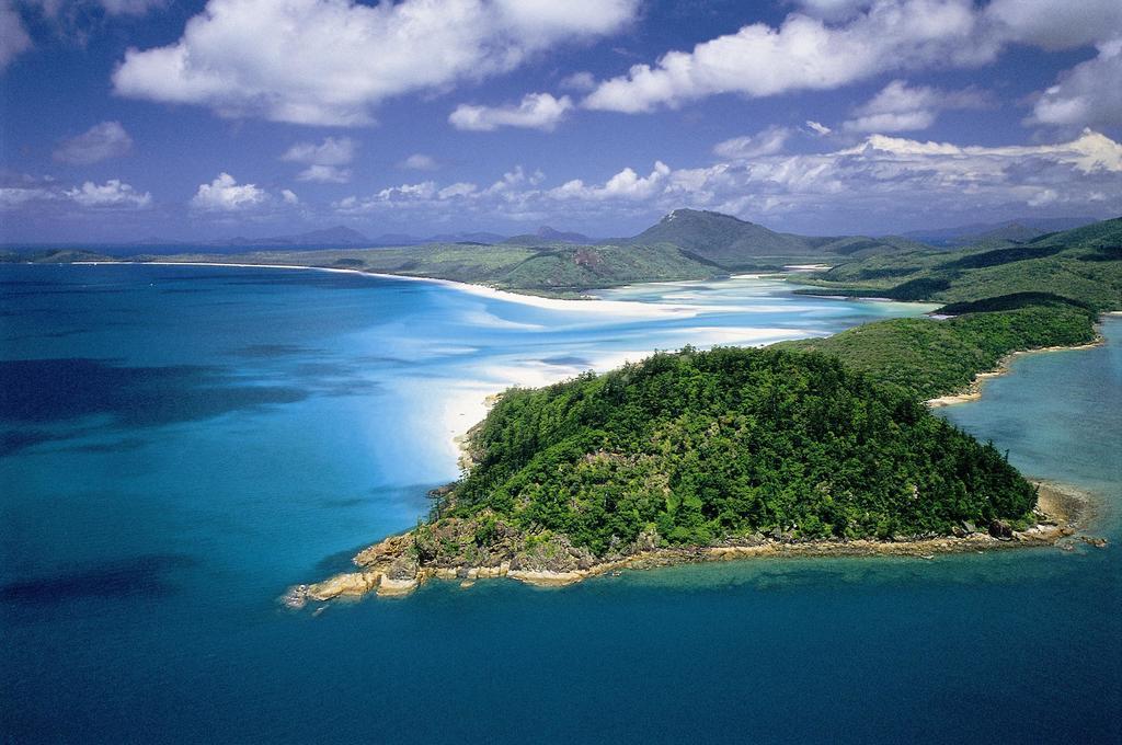 Aparthotel At Waterfront Whitsunday Retreat - Adults Only Airlie Beach Exterior foto